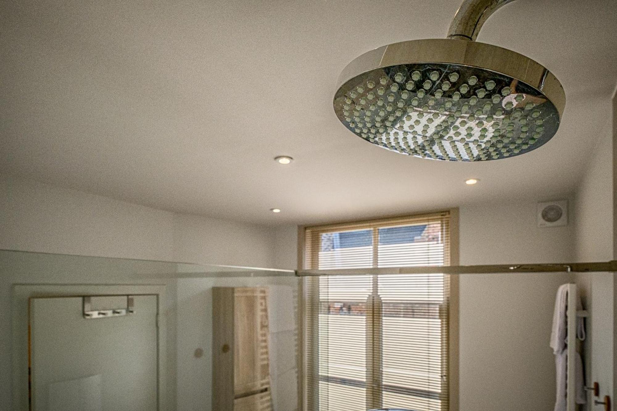Guesthouse Gillis7 บรูจส์ ภายนอก รูปภาพ