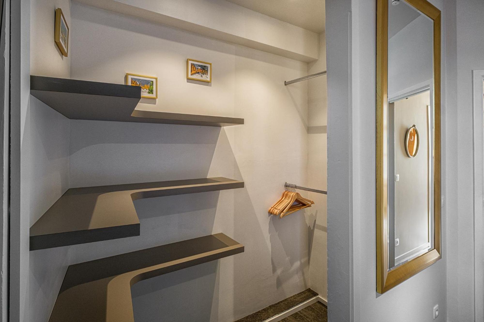 Guesthouse Gillis7 บรูจส์ ภายนอก รูปภาพ